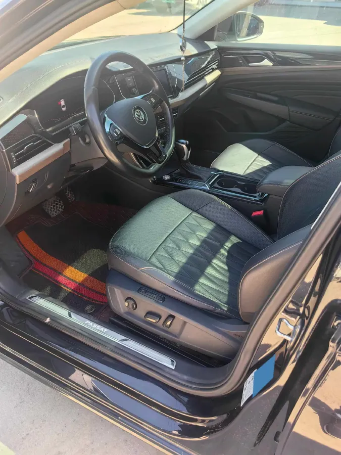 2019 Volvo V40 1.5T 152HP L4 6AT,autocango,china used car exporter,china ev exporter,chinese used car exporter,chinese used ev exporter