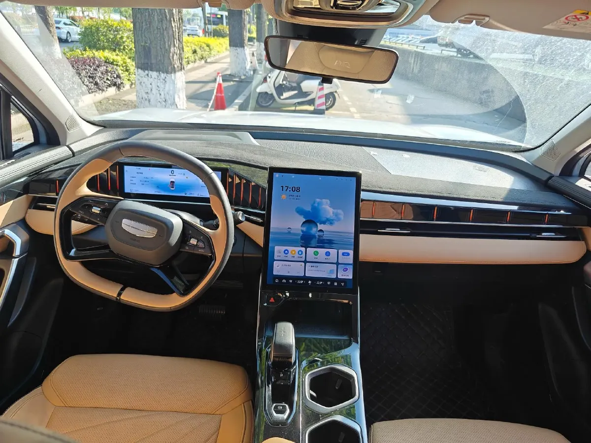 2023 Geely StarRay 1.5T 181HP L4 7DCT,autocango,china used car exporter,china ev exporter,chinese used car exporter,chinese used ev exporter