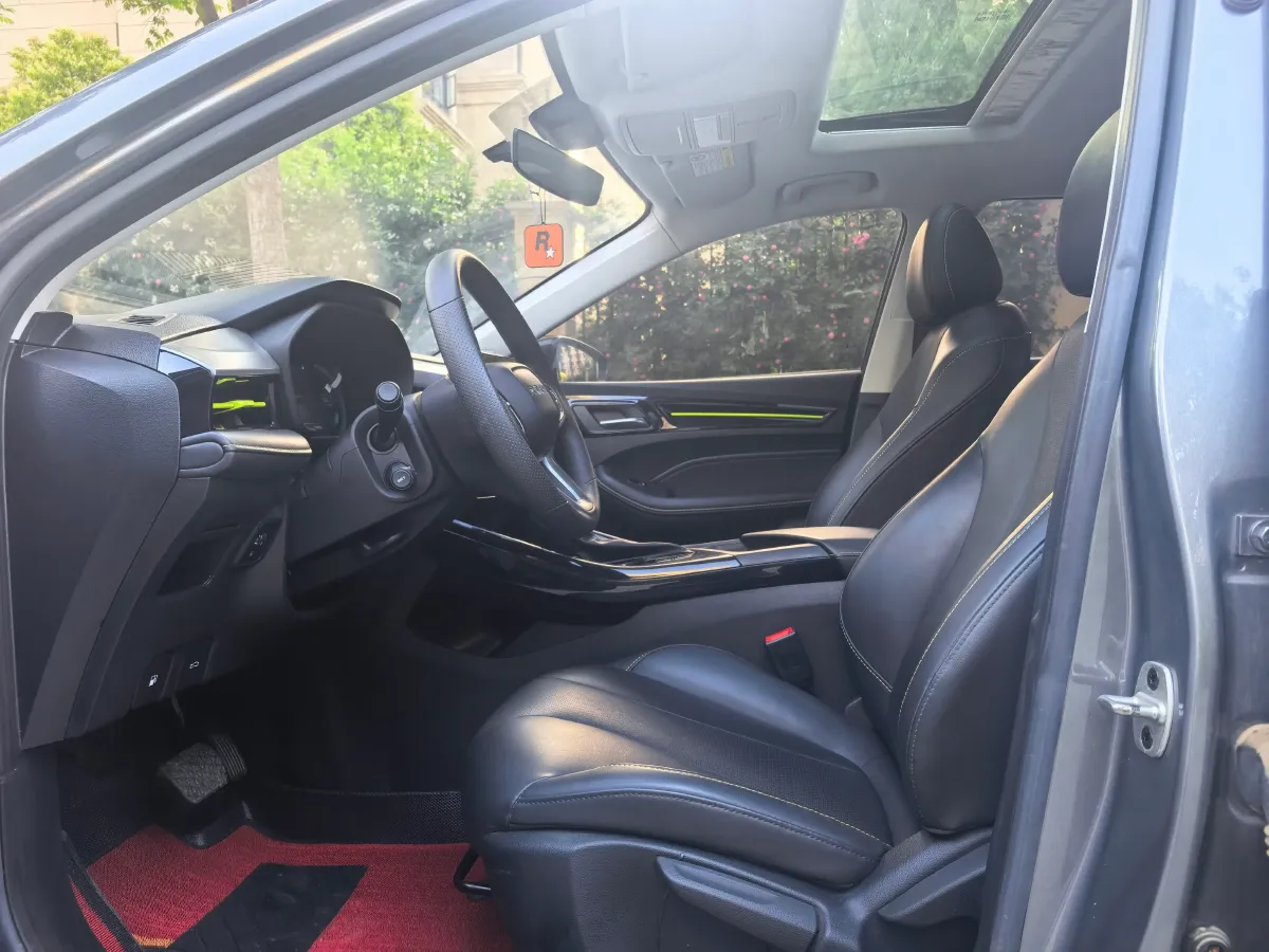 2021 Roewe i5 1.5L 120HP L4 CVT,autocango,china used car exporter,china ev exporter,chinese used car exporter,chinese used ev exporter