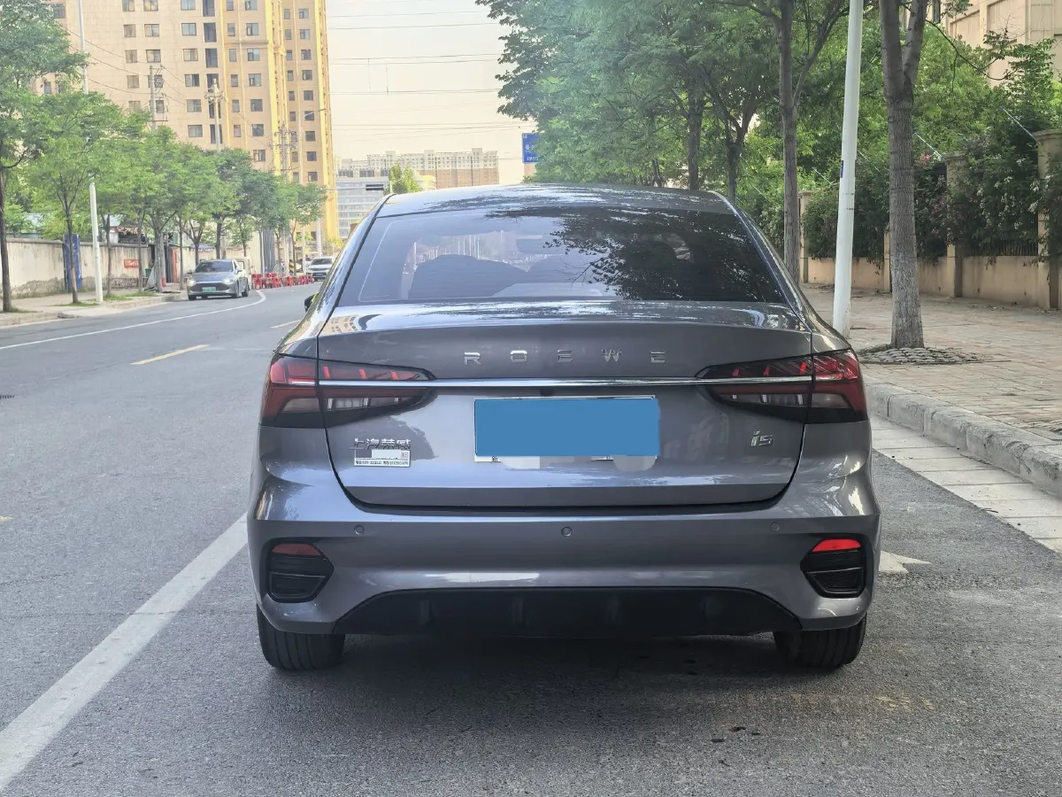 2021 Roewe i5 1.5L 120HP L4 CVT,autocango,china used car exporter,china ev exporter,chinese used car exporter,chinese used ev exporter