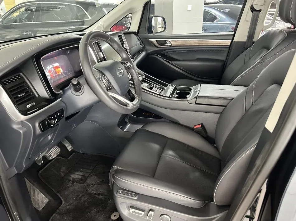 2021 GAC Trumpchi M8 2.0T 252HP L4 8AT,autocango,china used car exporter,china ev exporter,chinese used car exporter,chinese used ev exporter