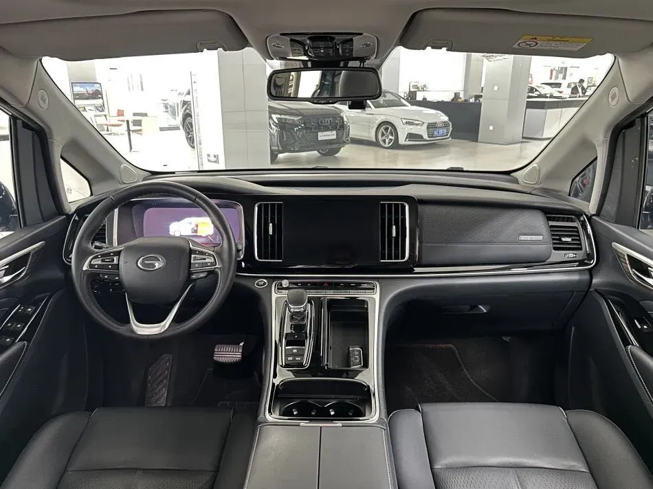 2021 GAC Trumpchi M8 2.0T 252HP L4 8AT,autocango,china used car exporter,china ev exporter,chinese used car exporter,chinese used ev exporter