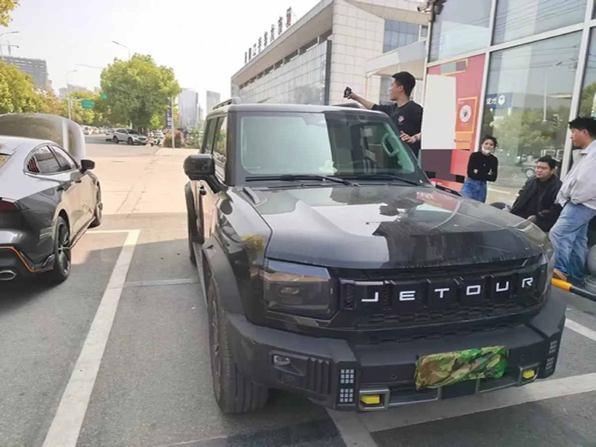 2023 Jetour Traveller 2.0T 254HP L4 7DCT,autocango,china used car exporter,china ev exporter,chinese used car exporter,chinese used ev exporter