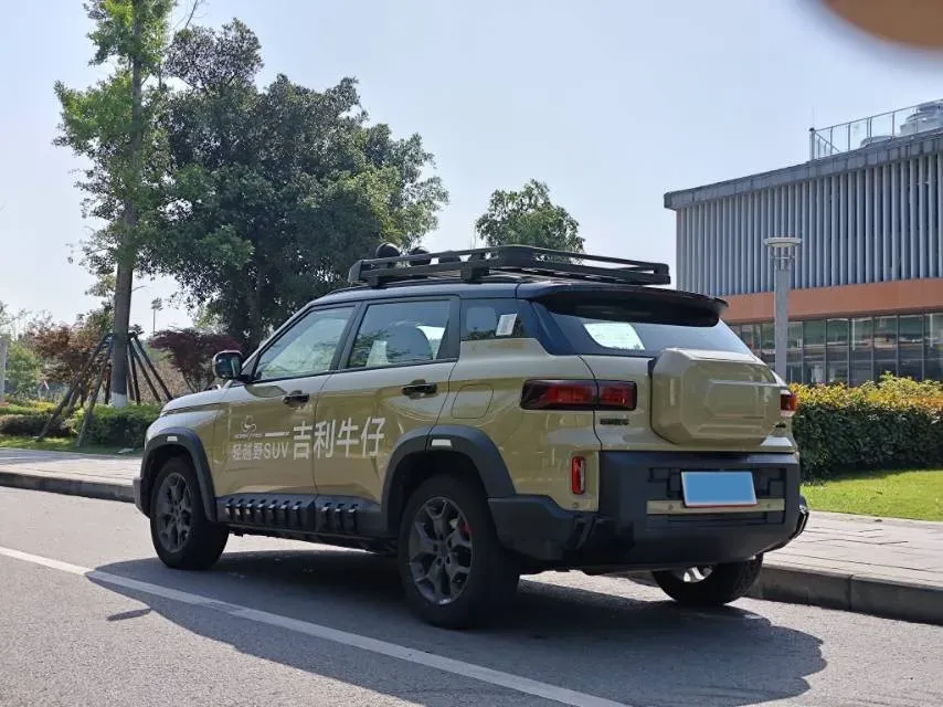 2025 Geely Cowboy 1.5T 181HP L4 7DCT,autocango,china used car exporter,china ev exporter,chinese used car exporter,chinese used ev exporter