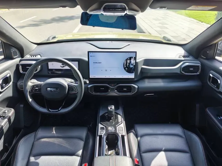 2025 Geely Cowboy 1.5T 181HP L4 7DCT,autocango,china used car exporter,china ev exporter,chinese used car exporter,chinese used ev exporter