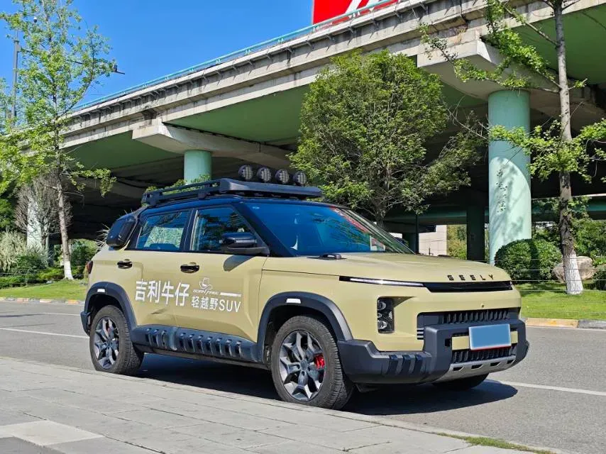 2025 Geely Cowboy 1.5T 181HP L4 7DCT,autocango,china used car exporter,china ev exporter,chinese used car exporter,chinese used ev exporter