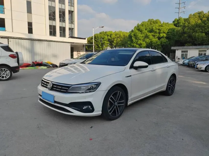 2019 Volkswagen Tayron 2.0T 186HP L4 7DCT,autocango,china used car exporter,china ev exporter,chinese used car exporter,chinese used ev exporter