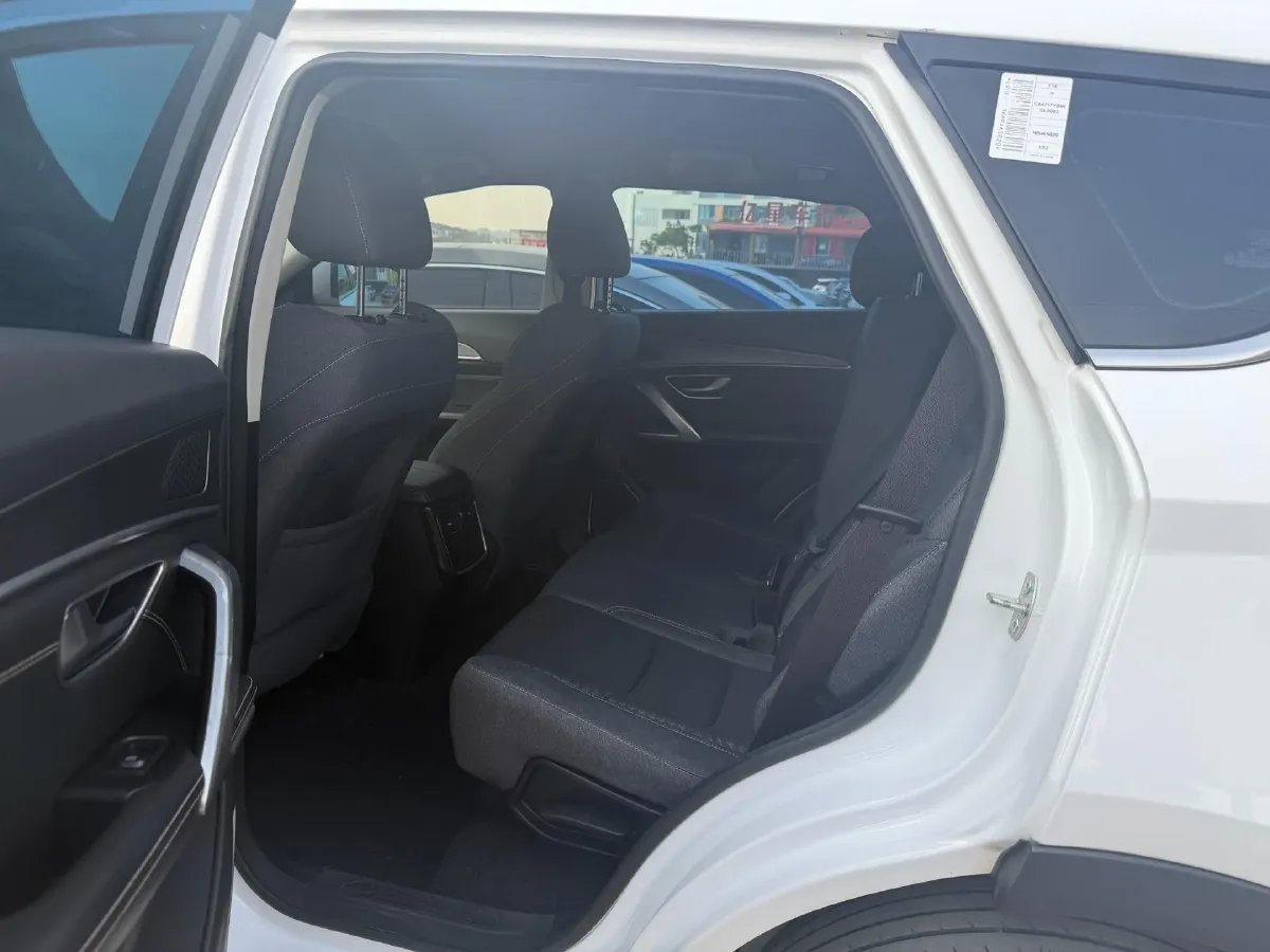 2021 Jetour X70 Plus 1.5T 156HP L4 6MT,autocango,china used car exporter,china ev exporter,chinese used car exporter,chinese used ev exporter