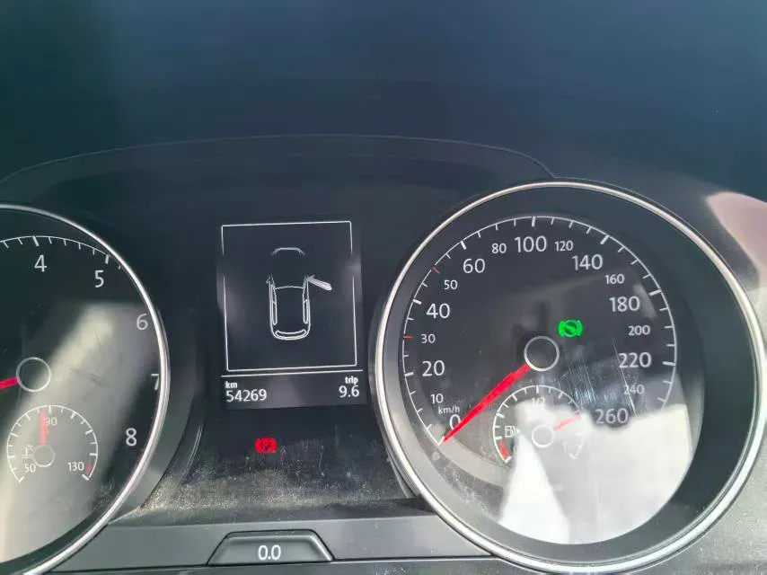 2018 Volkswagen Golf 1.6L 110HP L4 6AT,autocango,china used car exporter,china ev exporter,chinese used car exporter,chinese used ev exporter