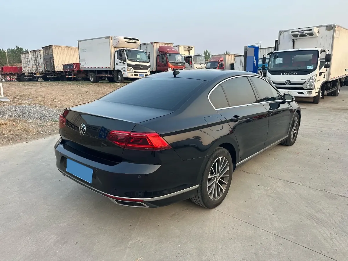 2020 Volkswagen Magotan 2.0T 186HP L4 7DCT,autocango,china used car exporter,china ev exporter,chinese used car exporter,chinese used ev exporter