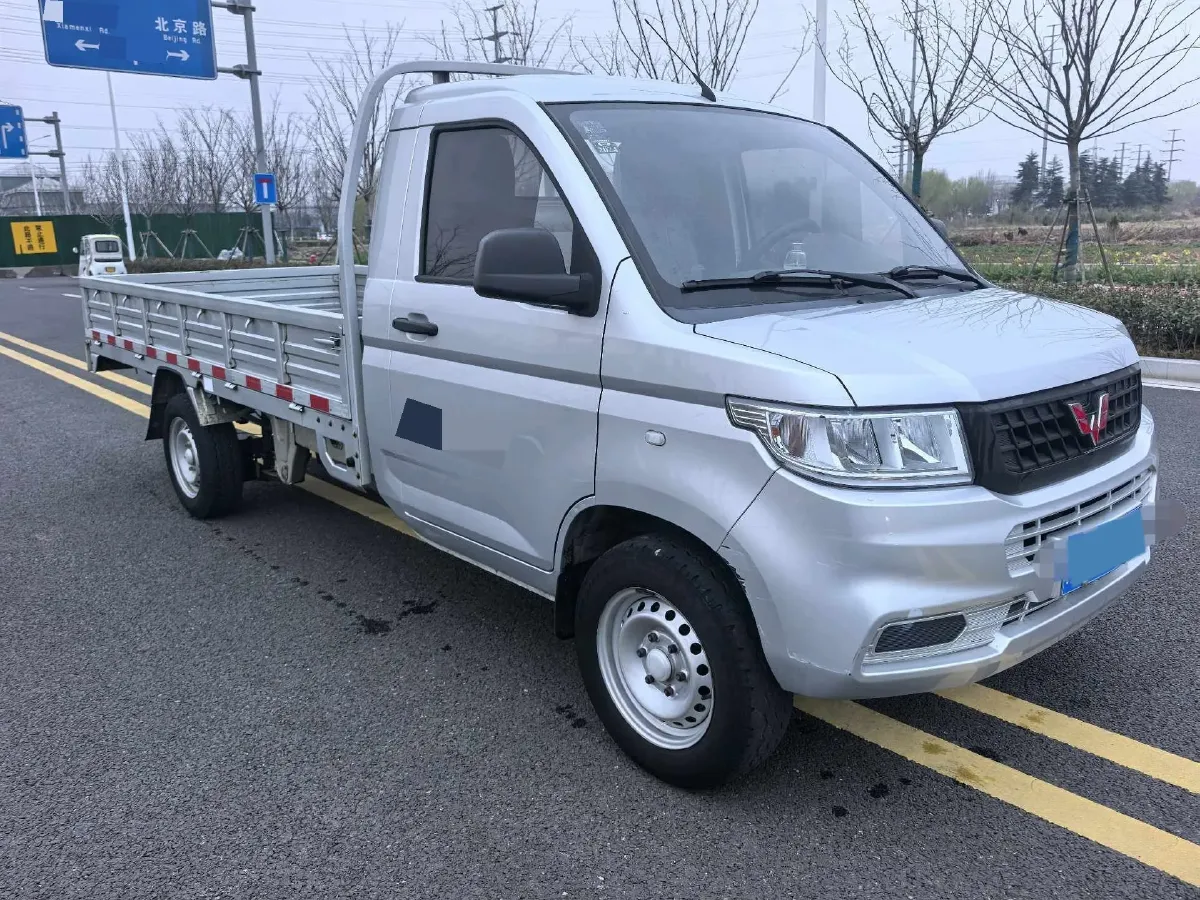 2021 WuLing RongGuang New Truck 1.5L 99HP L4 5MT,autocango,china used car exporter,china ev exporter,chinese used car exporter,chinese used ev exporter
