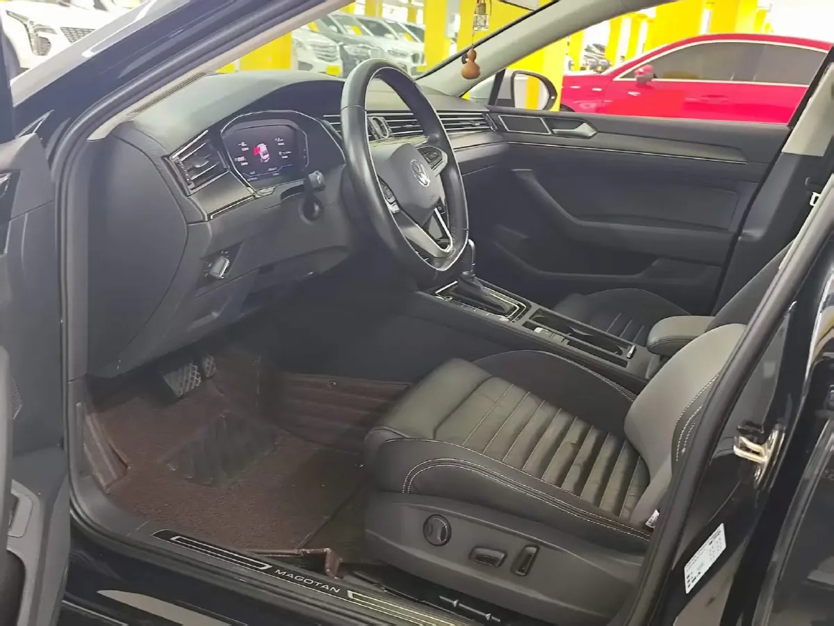 2020 Volkswagen Magotan 2.0T 186HP L4 7DCT,autocango,china used car exporter,china ev exporter,chinese used car exporter,chinese used ev exporter