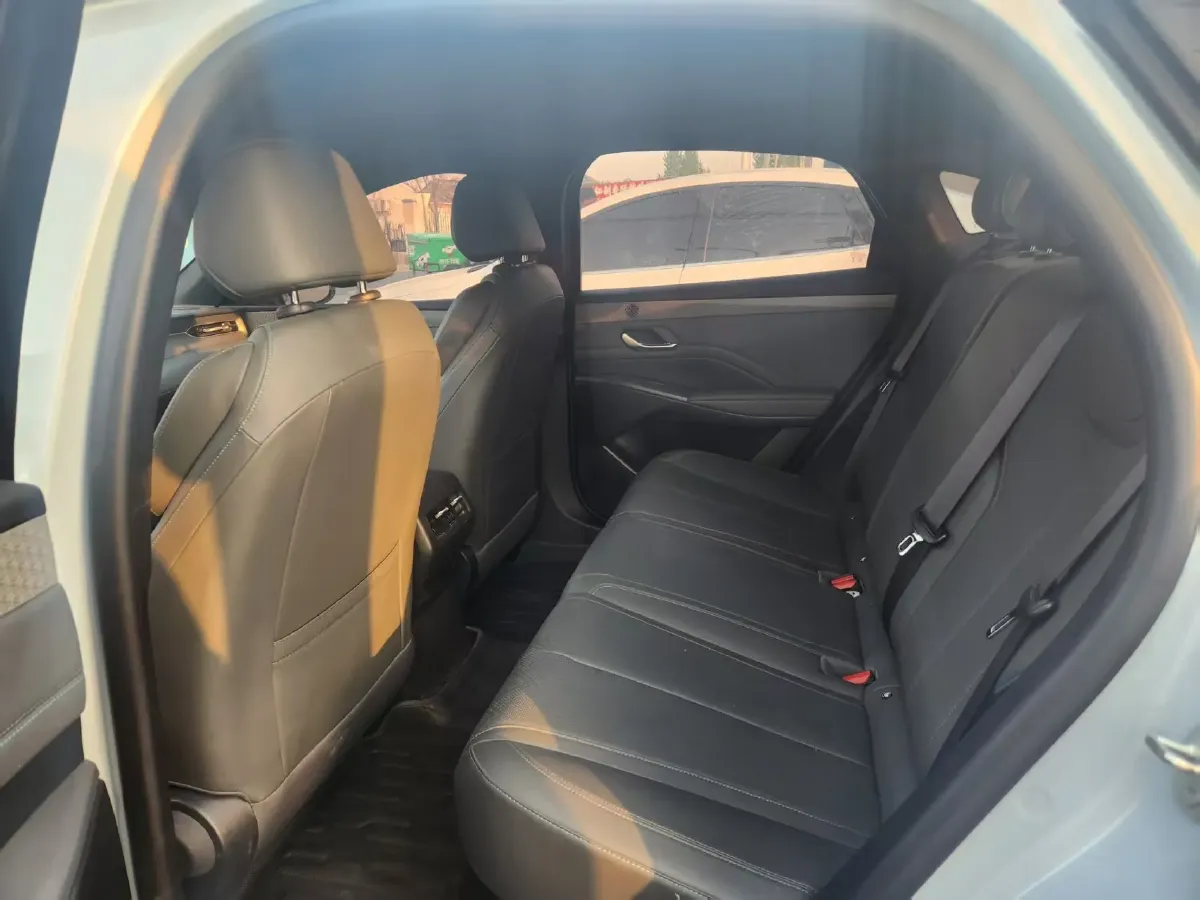 2025 BYD Seal05 DM-i 1.5L 101HP L4 E-CVT PHEV 7.68KWH,autocango,china used car exporter,china ev exporter,chinese used car exporter,chinese used ev exporter