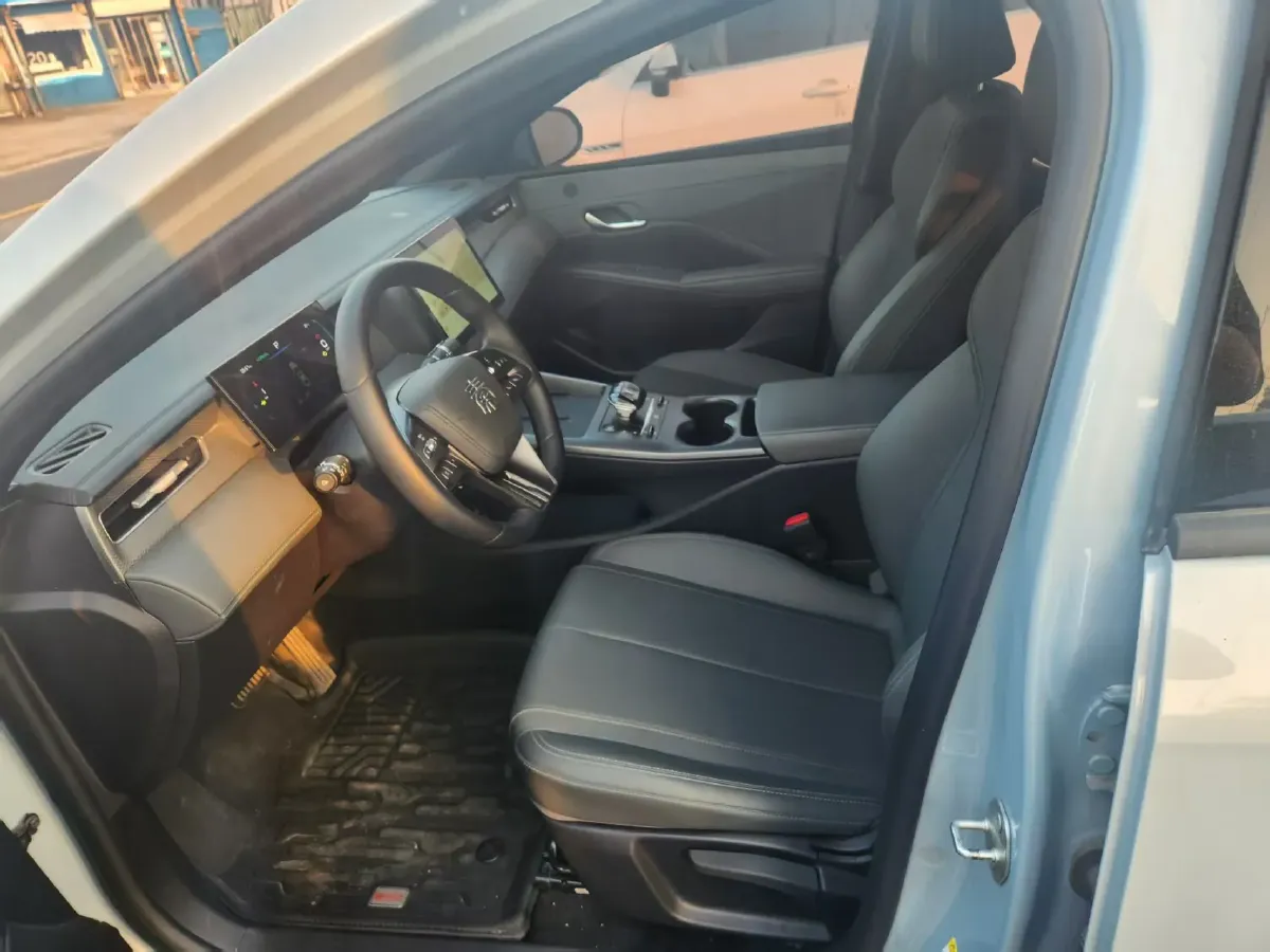 2025 BYD Seal05 DM-i 1.5L 101HP L4 E-CVT PHEV 7.68KWH,autocango,china used car exporter,china ev exporter,chinese used car exporter,chinese used ev exporter