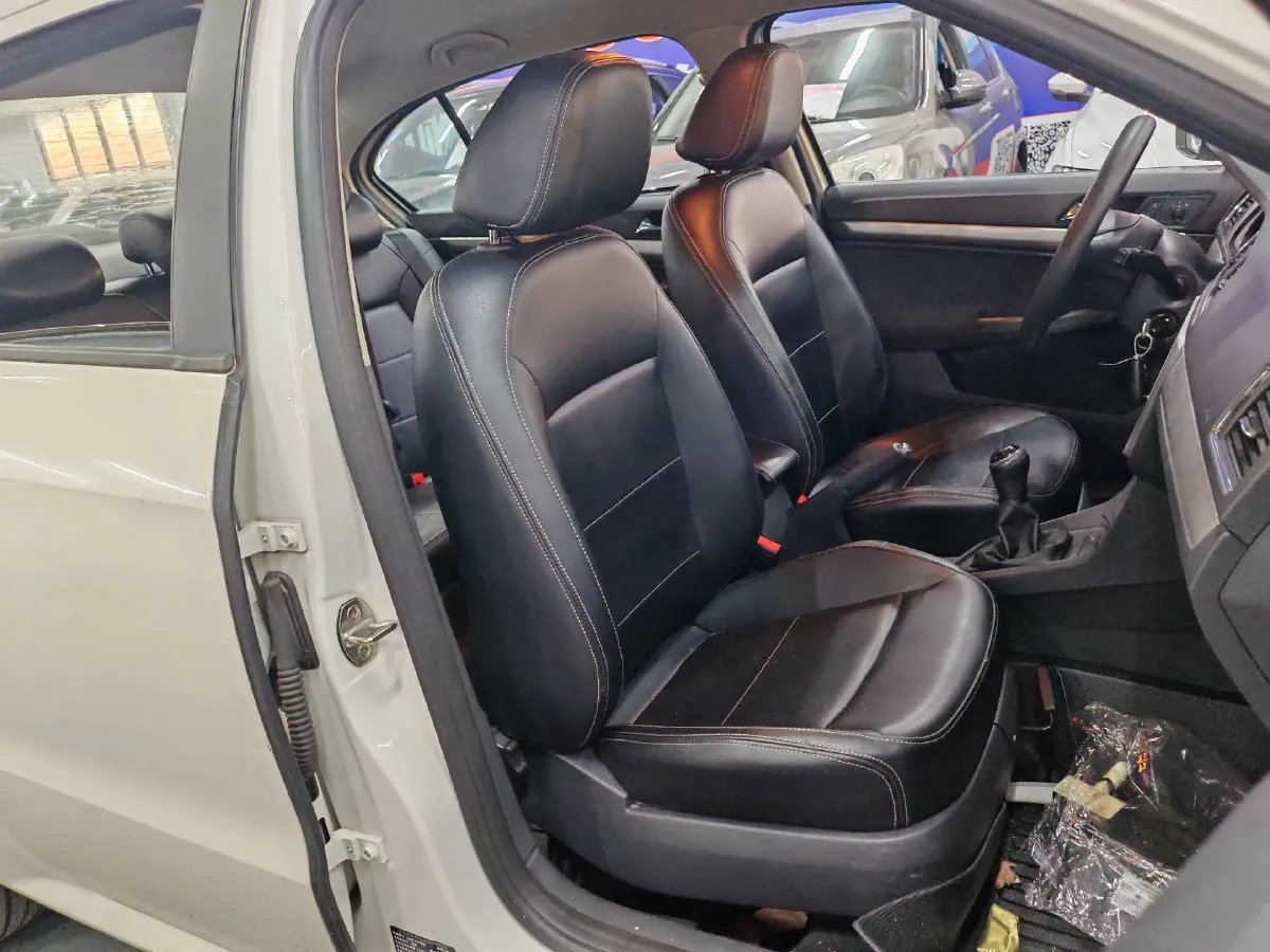 2017 Buick Excelle 1.5L 114HP L4 5MT,autocango,china used car exporter,china ev exporter,chinese used car exporter,chinese used ev exporter