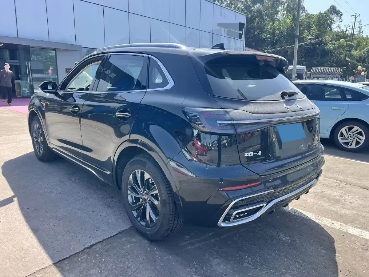 2023 HongQi HS5 2.0T 252HP L4 8AT,autocango,china used car exporter,china ev exporter,chinese used car exporter,chinese used ev exporter