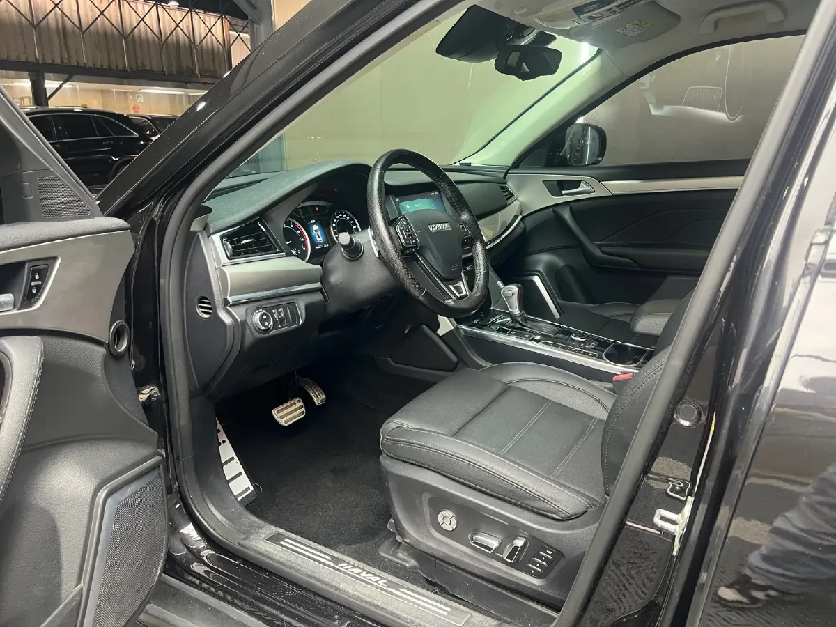 2017 Haval H7 2.0T 231HP L4 6DCT,autocango,china used car exporter,china ev exporter,chinese used car exporter,chinese used ev exporter