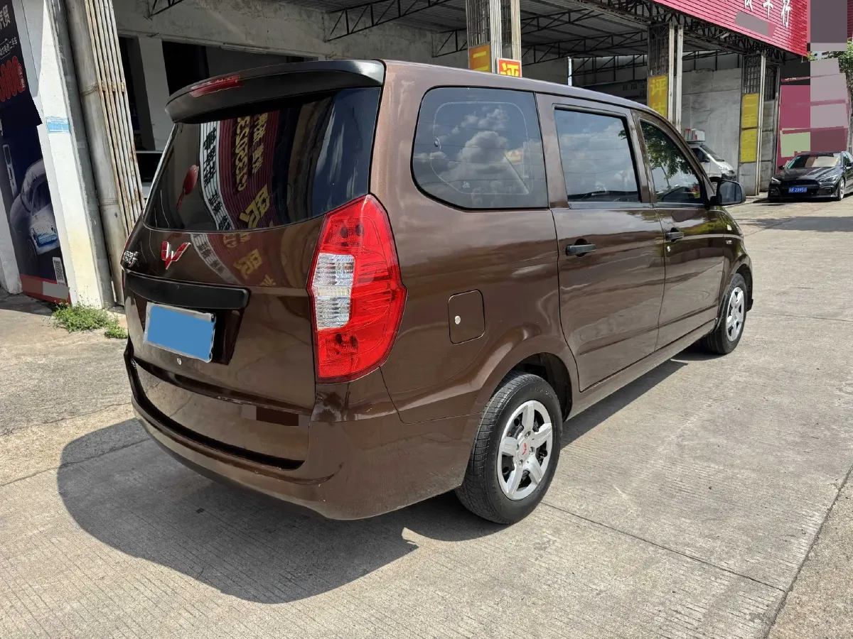 2018 WuLing HongGuang 1.5L 105HP L4 5MT,autocango,china used car exporter,china ev exporter,chinese used car exporter,chinese used ev exporter
