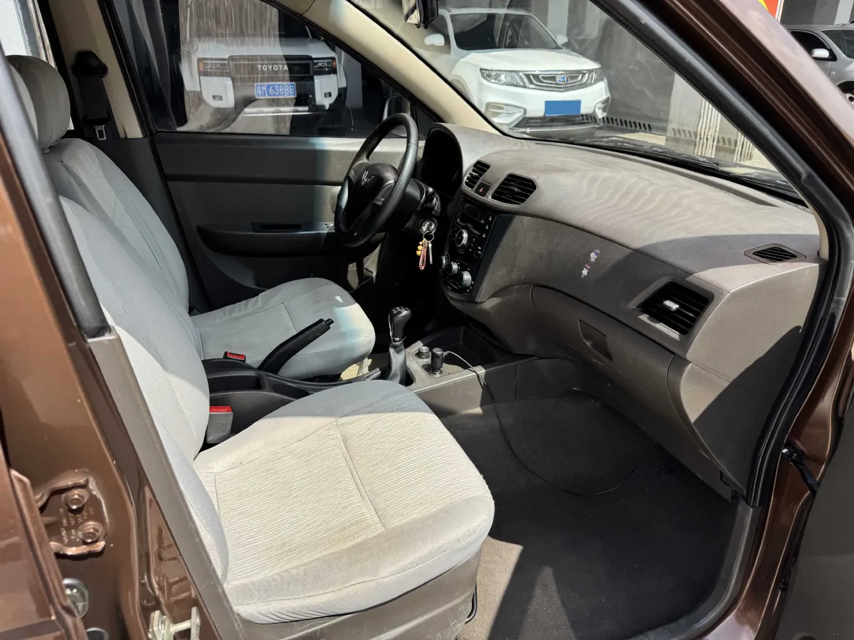 2018 WuLing HongGuang 1.5L 105HP L4 5MT,autocango,china used car exporter,china ev exporter,chinese used car exporter,chinese used ev exporter