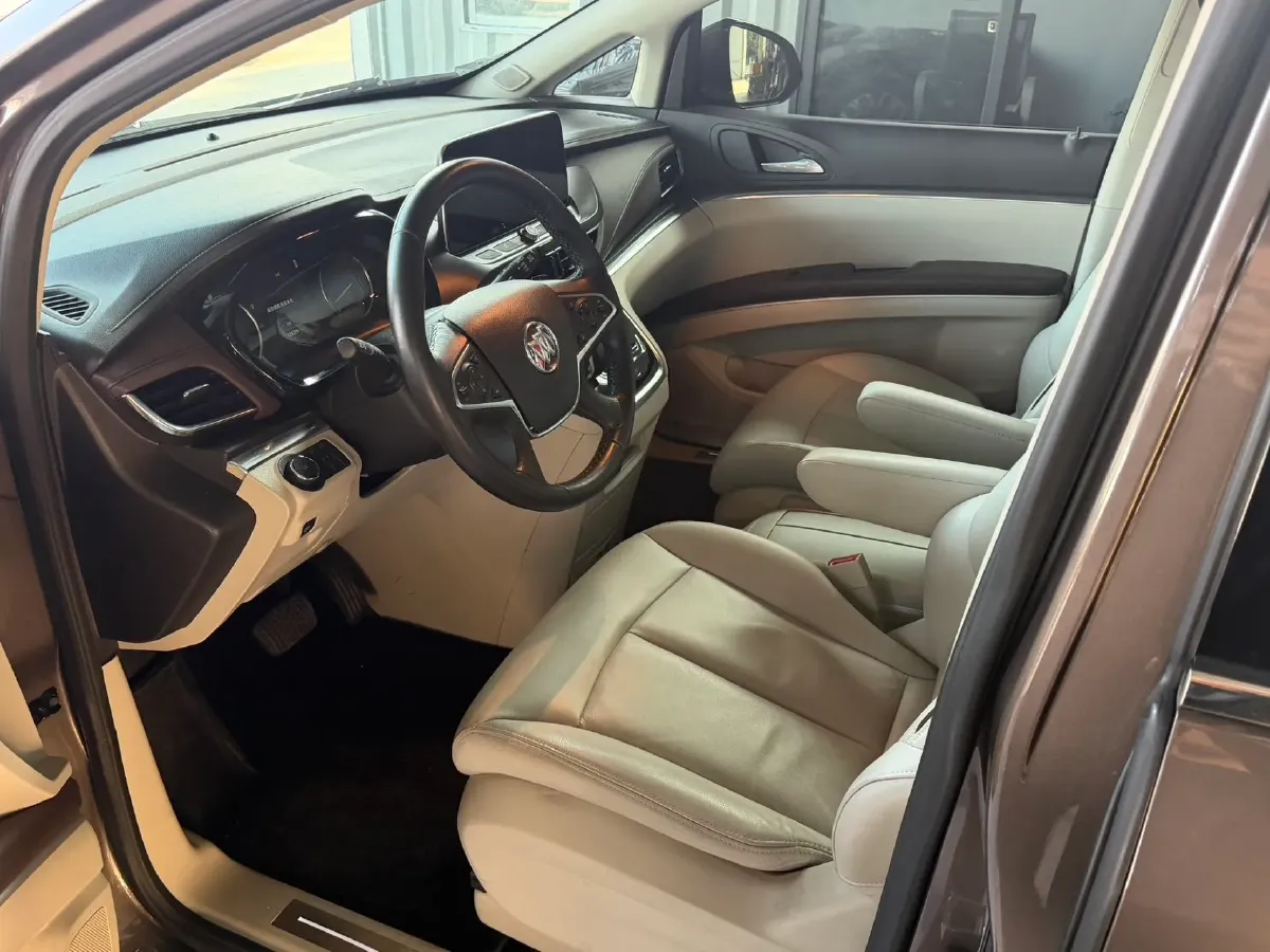 2021 Buick GL8 2.0T 237HP L4 9AT,autocango,china used car exporter,china ev exporter,chinese used car exporter,chinese used ev exporter