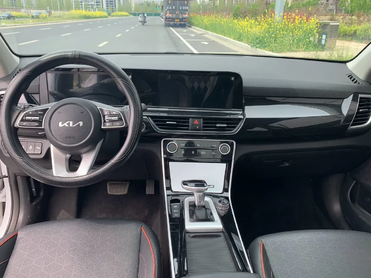 2023 Kia Seltos 1.5L 115HP L4 CVT,autocango,china used car exporter,china ev exporter,chinese used car exporter,chinese used ev exporter