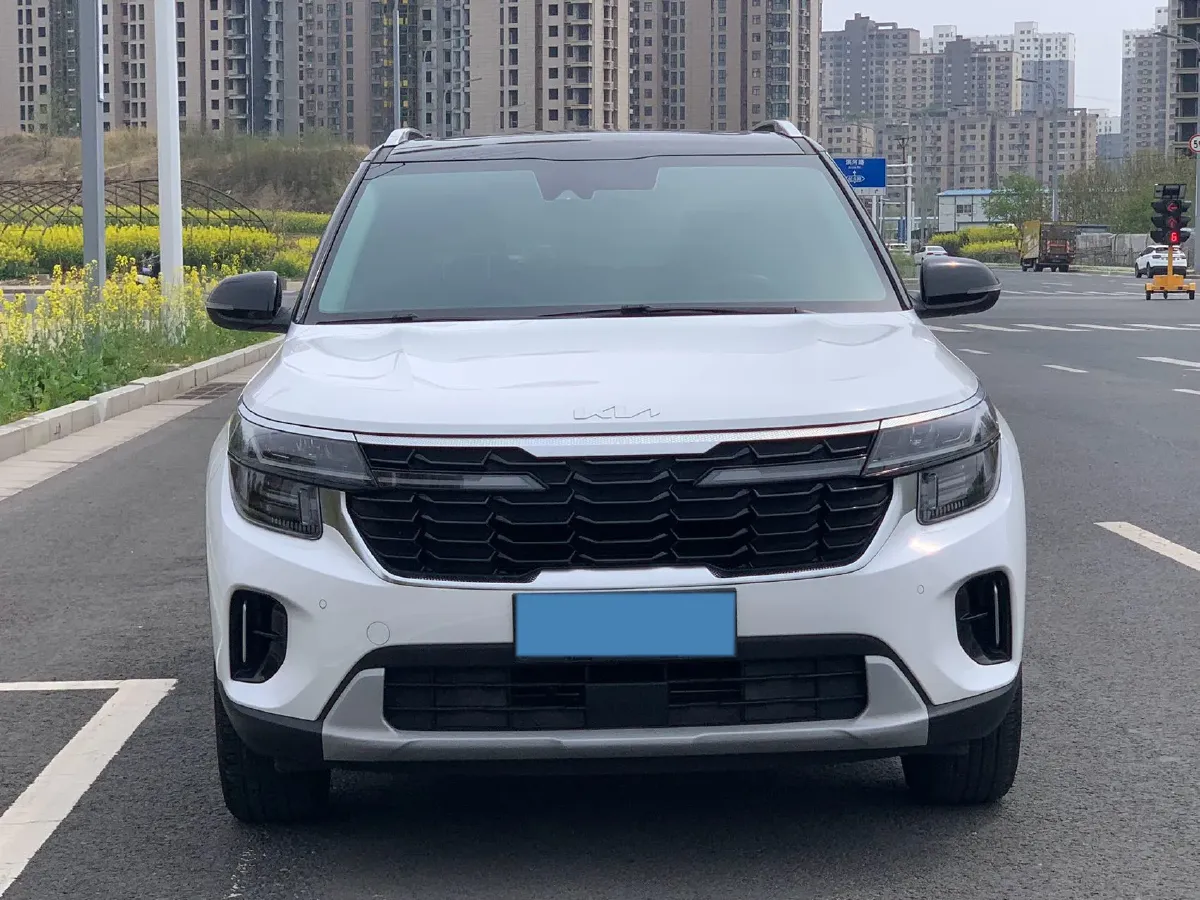 2023 Kia Seltos 1.5L 115HP L4 CVT,autocango,china used car exporter,china ev exporter,chinese used car exporter,chinese used ev exporter