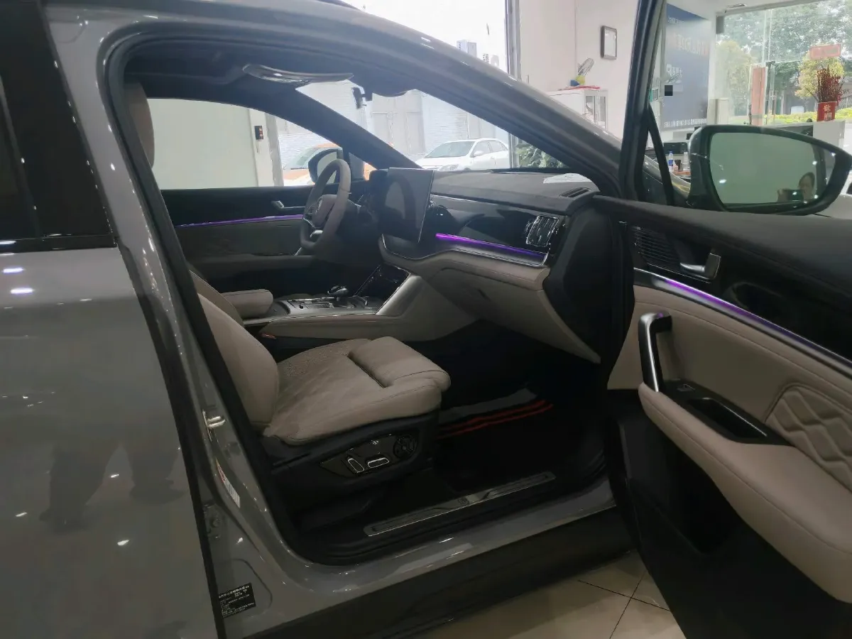 2025 BYD Tang 1.5T 156HP L4 E-CVT PHEV 21.504KWH,autocango,china used car exporter,china ev exporter,chinese used car exporter,chinese used ev exporter