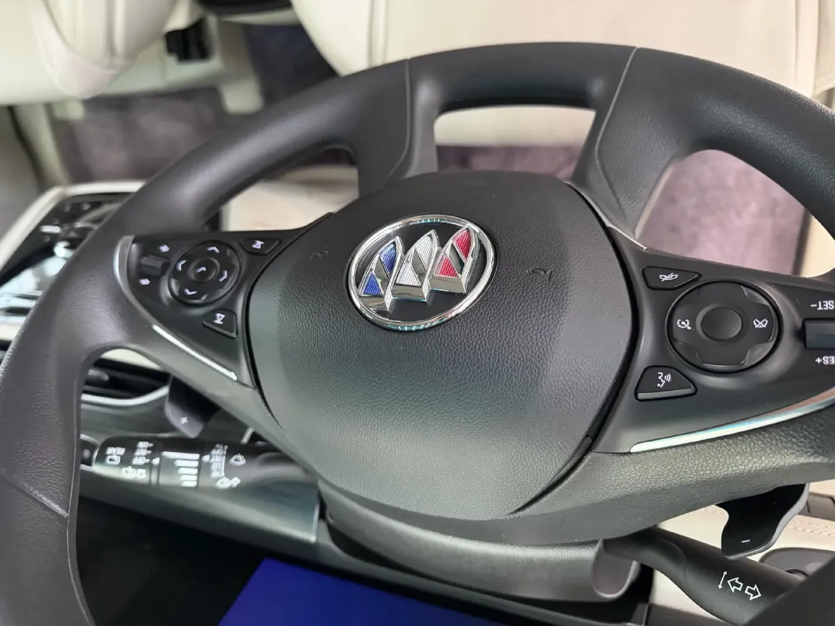 2022 Buick GL8 2.0T 237HP L4 9AT,autocango,china used car exporter,china ev exporter,chinese used car exporter,chinese used ev exporter