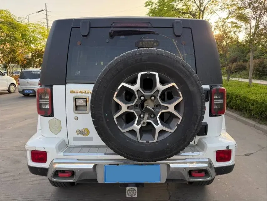 2019 Beijing BJ40 2.3T 231HP L4 6AT,autocango,china used car exporter,china ev exporter,chinese used car exporter,chinese used ev exporter
