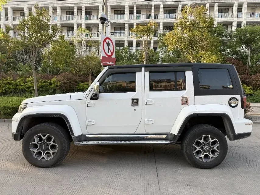 2019 Beijing BJ40 2.3T 231HP L4 6AT,autocango,china used car exporter,china ev exporter,chinese used car exporter,chinese used ev exporter