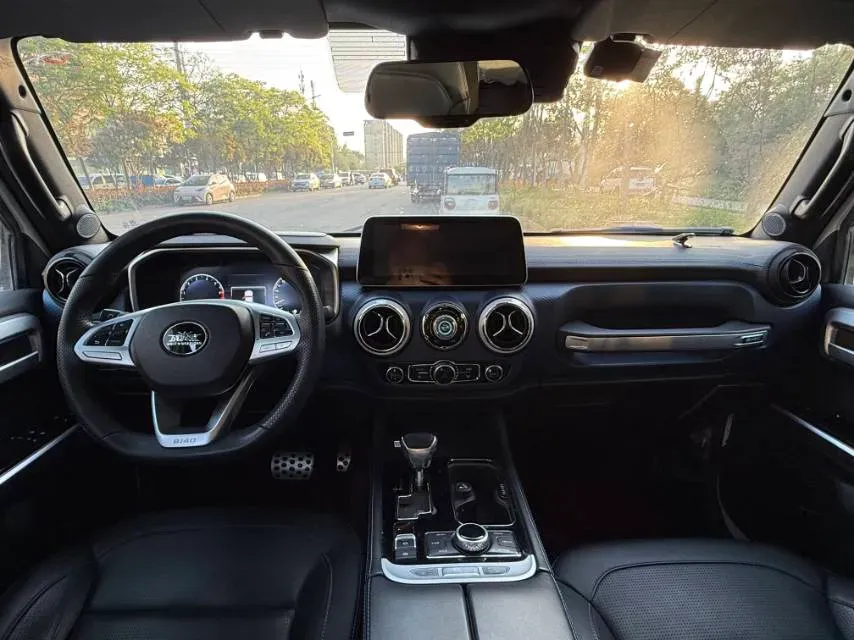 2019 Beijing BJ40 2.3T 231HP L4 6AT,autocango,china used car exporter,china ev exporter,chinese used car exporter,chinese used ev exporter