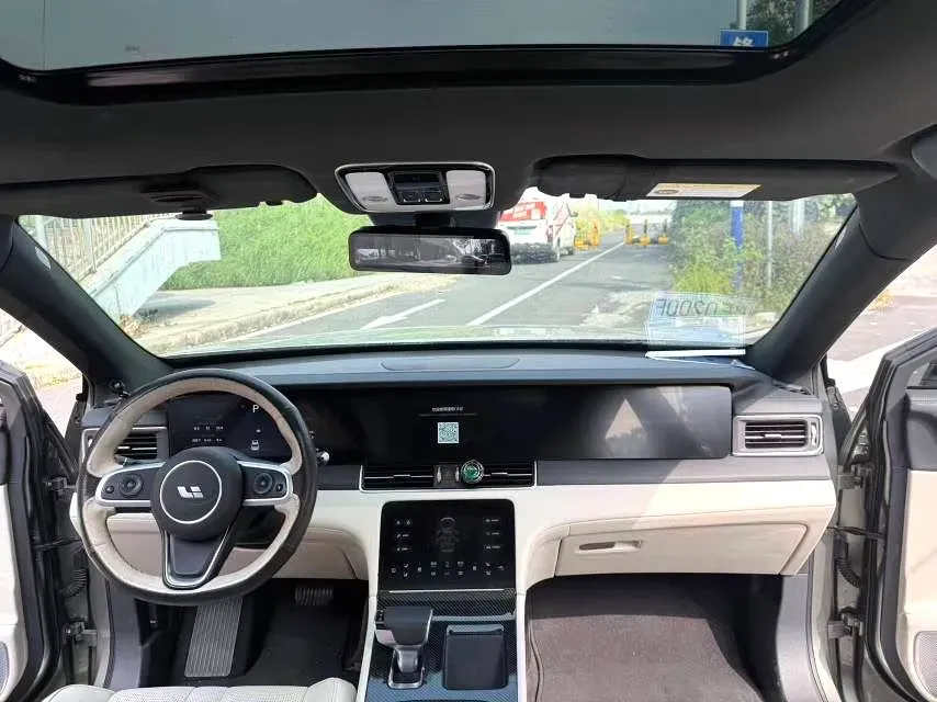 2020 Li ONE Range Extended 131HP REEV 40.5KWH,autocango,china used car exporter,china ev exporter,chinese used car exporter,chinese used ev exporter