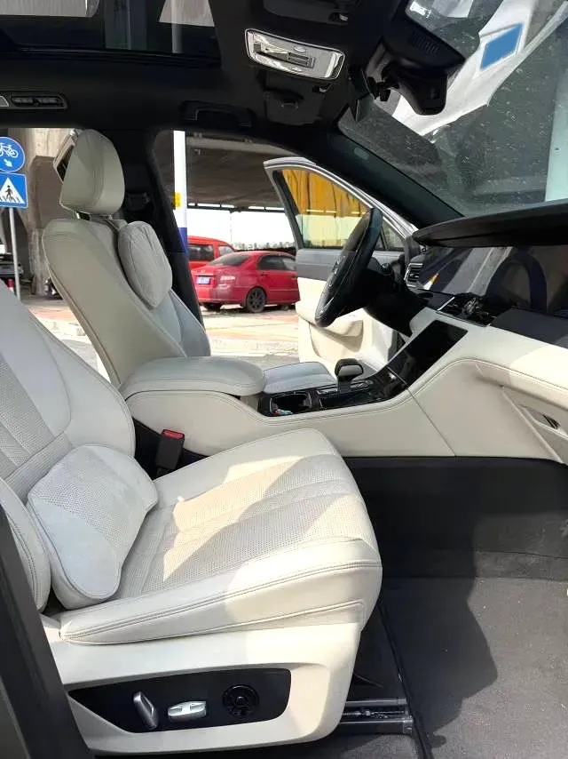 2020 Li ONE Range Extended 131HP REEV 40.5KWH,autocango,china used car exporter,china ev exporter,chinese used car exporter,chinese used ev exporter