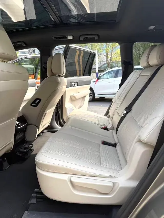 2020 Li ONE Range Extended 131HP REEV 40.5KWH,autocango,china used car exporter,china ev exporter,chinese used car exporter,chinese used ev exporter