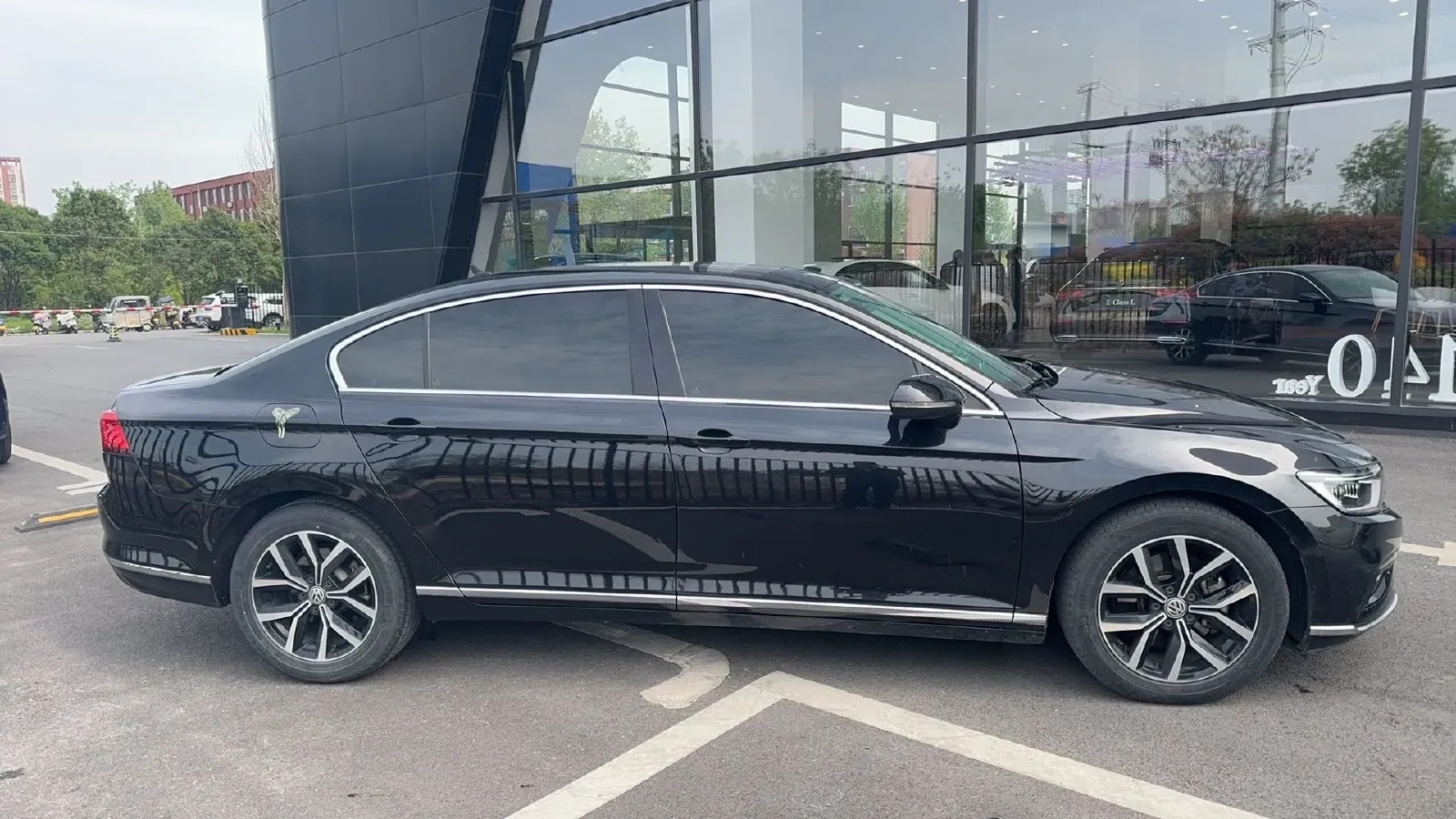 2020 Volkswagen Magotan 2.0T 186HP L4 7DCT,autocango,china used car exporter,china ev exporter,chinese used car exporter,chinese used ev exporter