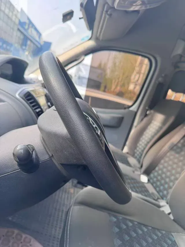 2019 MAXUS XinTu V80 2.5T 136HP L4 6MT,autocango,china used car exporter,china ev exporter,chinese used car exporter,chinese used ev exporter