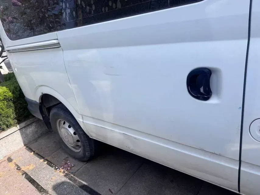 2019 MAXUS XinTu V80 2.5T 136HP L4 6MT,autocango,china used car exporter,china ev exporter,chinese used car exporter,chinese used ev exporter