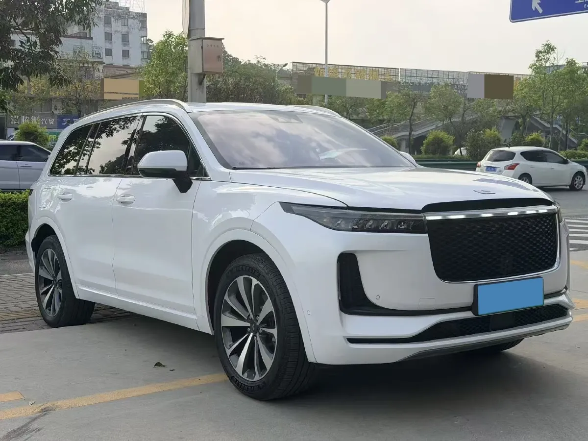 2020 Li ONE Range Extended 131HP REEV 40.5KWH,autocango,china used car exporter,china ev exporter,chinese used car exporter,chinese used ev exporter