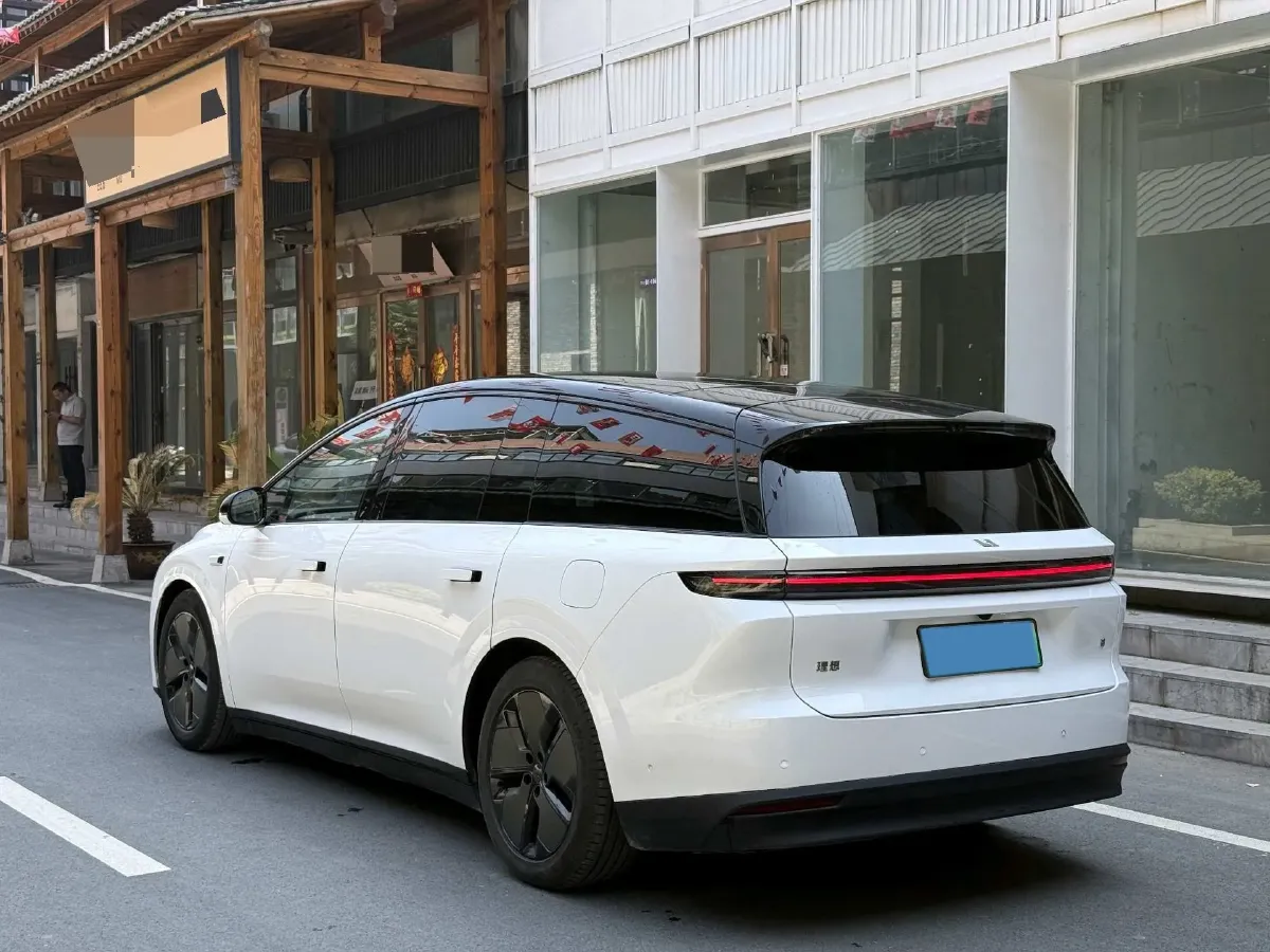 2025 Li i8 BEV,autocango,china used car exporter,china ev exporter,chinese used car exporter,chinese used ev exporter