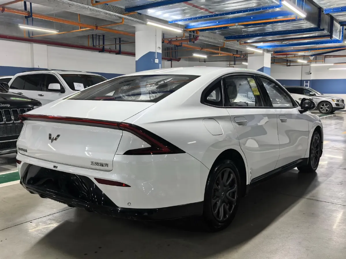 2024 WuLing XingGuang 1.5L 106HP L4 E-CVT PHEV 9.5KWH,autocango,china used car exporter,china ev exporter,chinese used car exporter,chinese used ev exporter