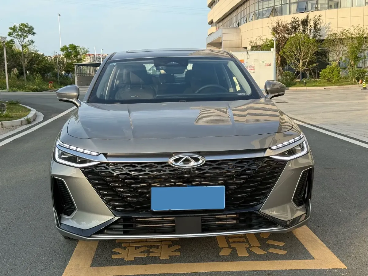 2025 Chery Arrizo 8 1.6T 197HP L4 7DCT,autocango,china used car exporter,china ev exporter,chinese used car exporter,chinese used ev exporter