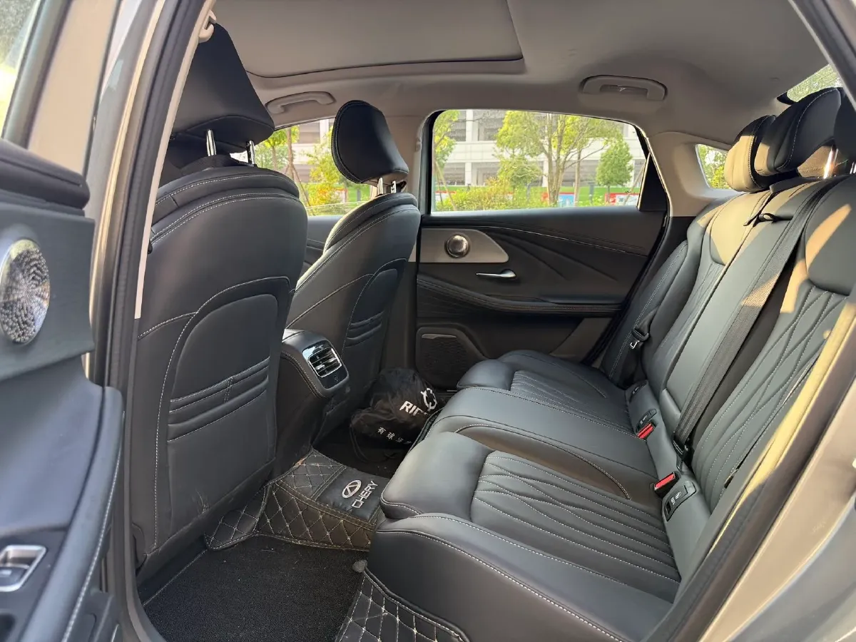 2025 Chery Arrizo 8 1.6T 197HP L4 7DCT,autocango,china used car exporter,china ev exporter,chinese used car exporter,chinese used ev exporter