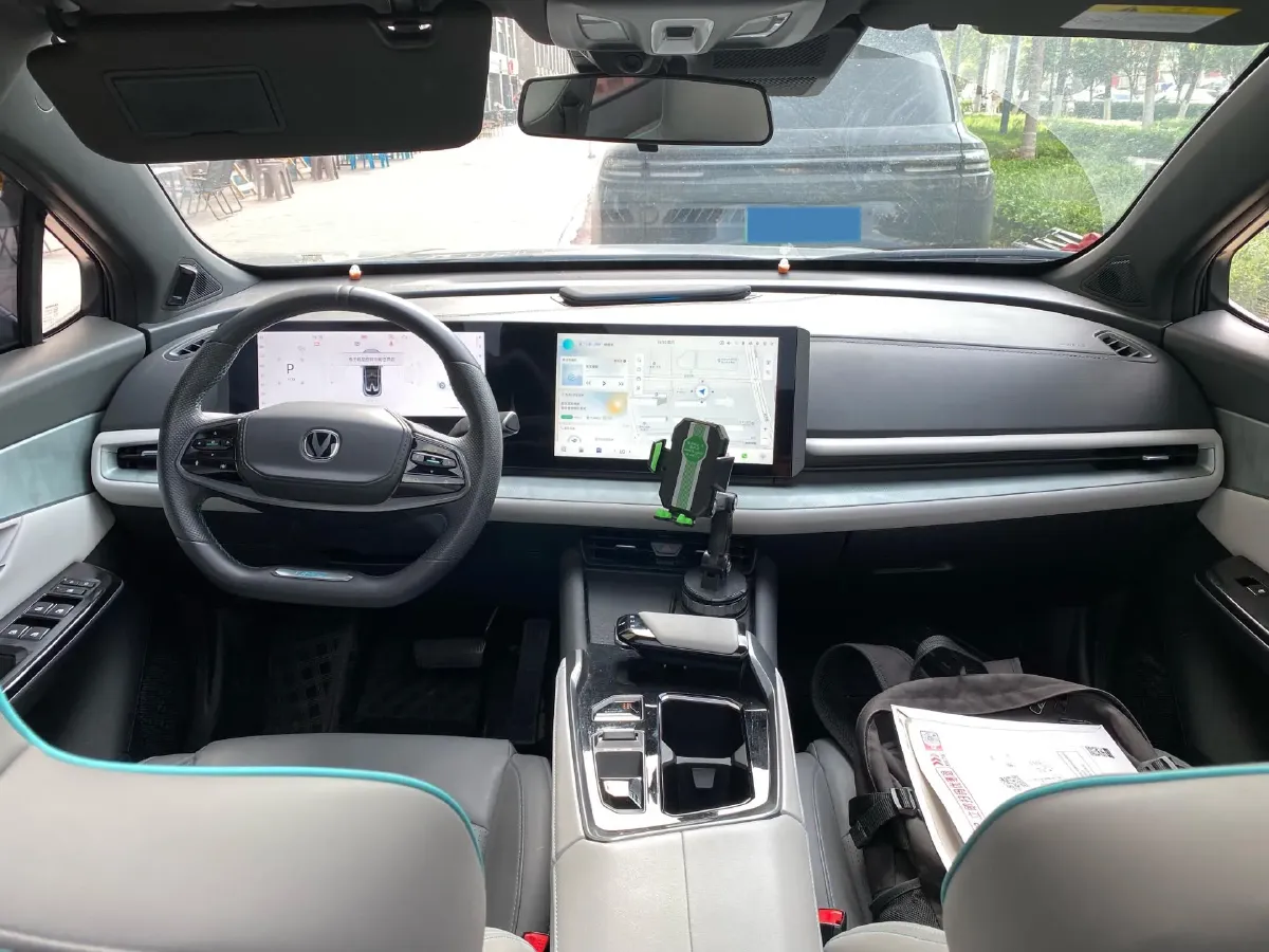 2023 ChangAn UNI-T 1.5T 188HP L4 7DCT,autocango,china used car exporter,china ev exporter,chinese used car exporter,chinese used ev exporter