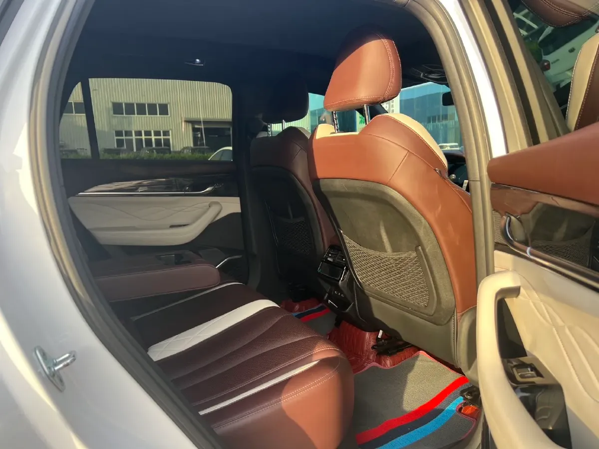 2021 Geely Monjaro 2.0T 218HP L4 7DCT,autocango,china used car exporter,china ev exporter,chinese used car exporter,chinese used ev exporter