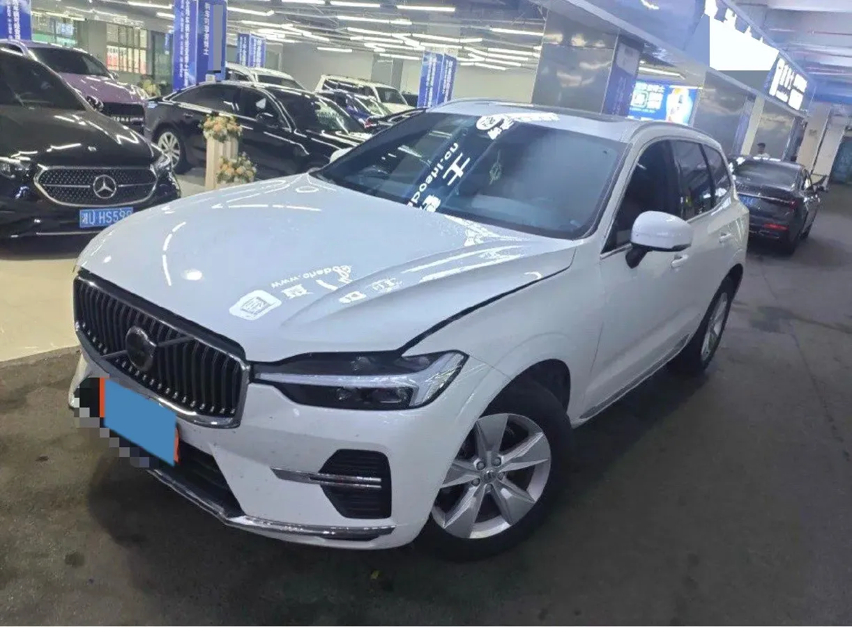 2022 Volvo XC60 2.0T 250HP L4 8AT,autocango,china used car exporter,china ev exporter,chinese used car exporter,chinese used ev exporter