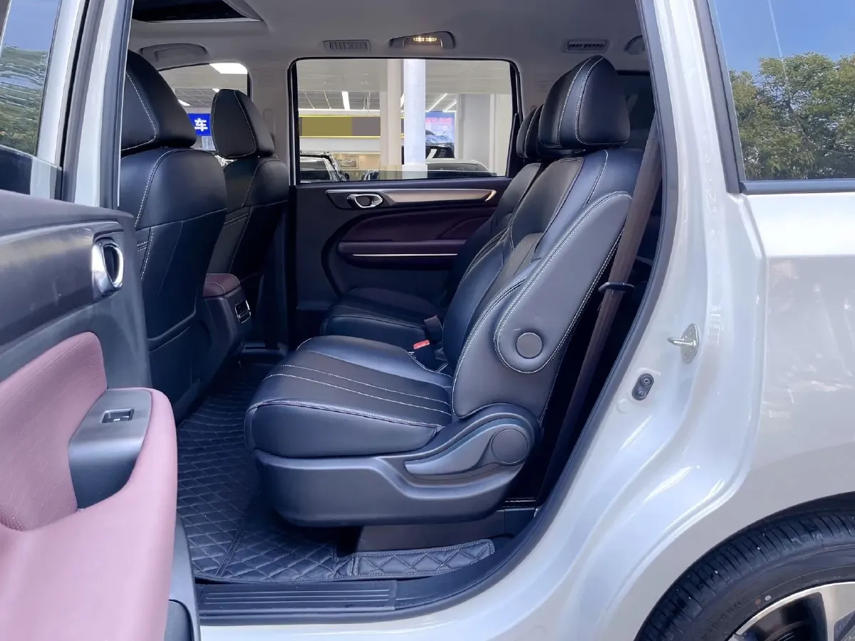 2023 GAC Trumpchi M6 1.5T 177HP L4 7DCT,autocango,china used car exporter,china ev exporter,chinese used car exporter,chinese used ev exporter