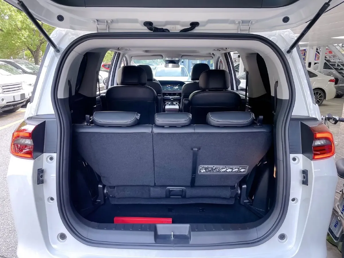 2023 GAC Trumpchi M6 1.5T 177HP L4 7DCT,autocango,china used car exporter,china ev exporter,chinese used car exporter,chinese used ev exporter