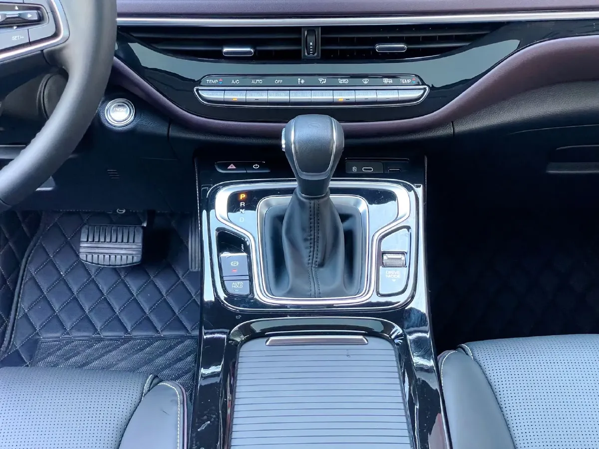 2023 GAC Trumpchi M6 1.5T 177HP L4 7DCT,autocango,china used car exporter,china ev exporter,chinese used car exporter,chinese used ev exporter