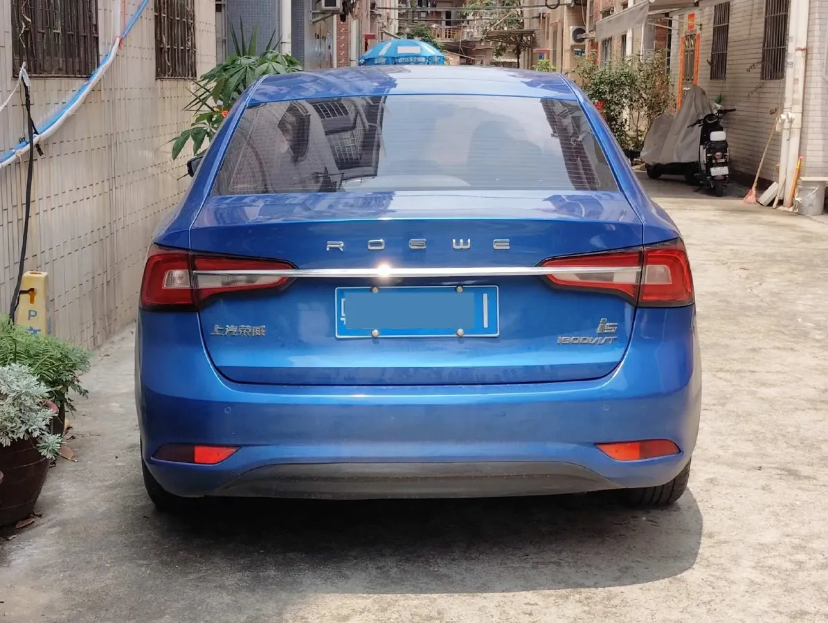 2020 Roewe i5 1.5L 120HP L4 CVT,autocango,china used car exporter,china ev exporter,chinese used car exporter,chinese used ev exporter