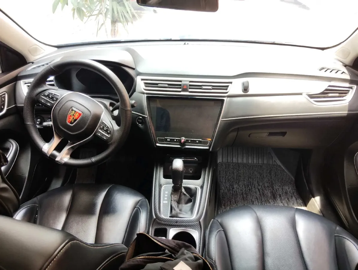 2020 Roewe i5 1.5L 120HP L4 CVT,autocango,china used car exporter,china ev exporter,chinese used car exporter,chinese used ev exporter